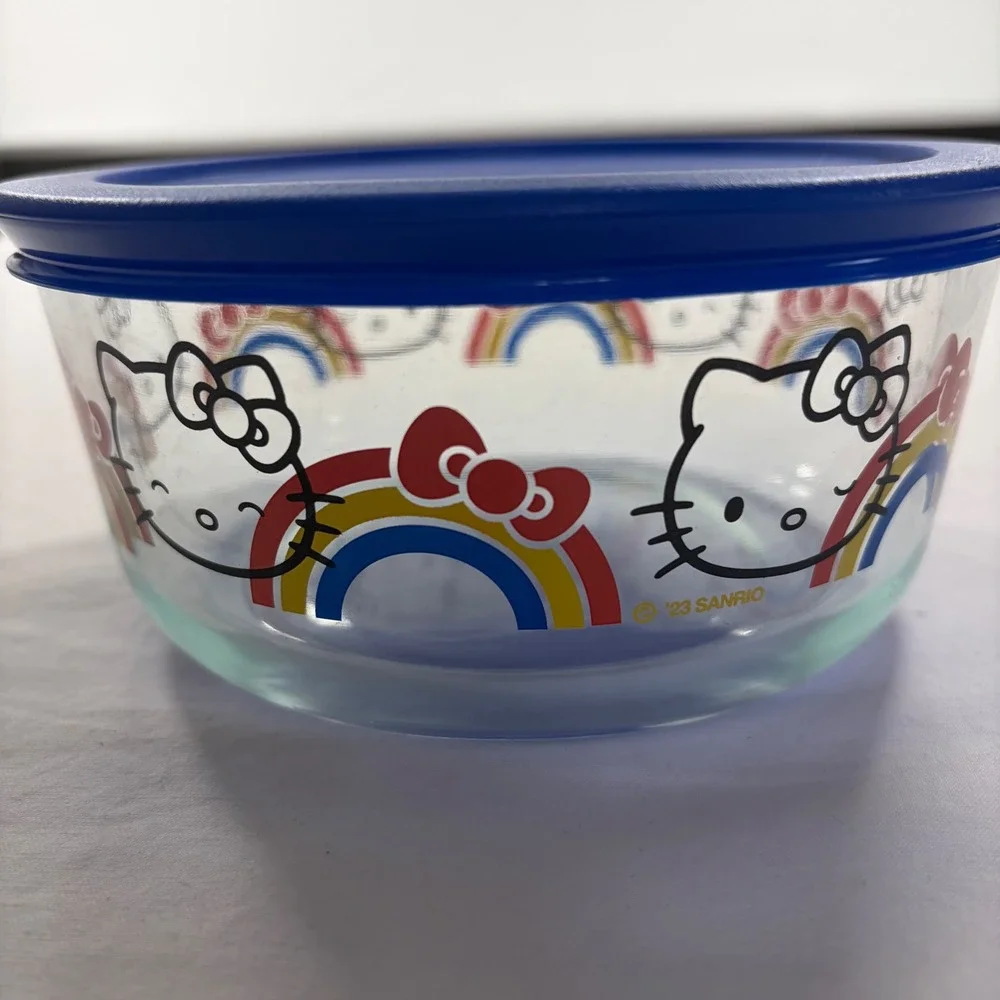 Pyrex Hello Kitty Rainbow Glass Food Storage Container Blue Lid 6in 4-Cup Sanrio